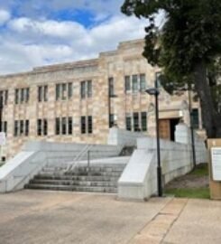 University of Queensland (UQ)