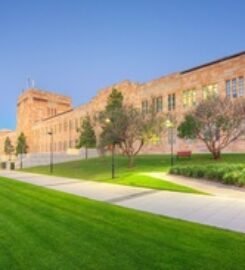 University of Queensland (UQ)